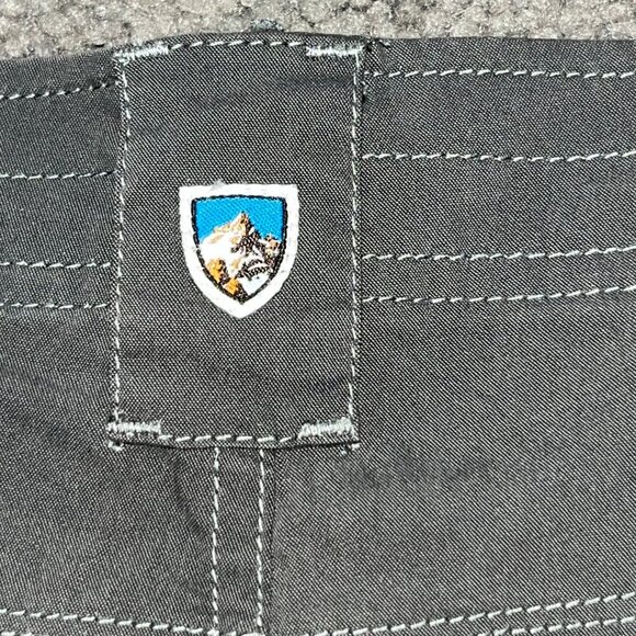 KUHL WOMEN'S SPLASH 11" CARGO SHORTS in CARBON - HIKING PANTS - NWT - 6 - Picture 7 of 10